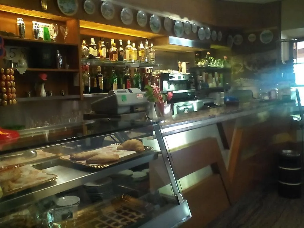 Hotel Delle Alpi Vagli di Sotto 3*,  Italy