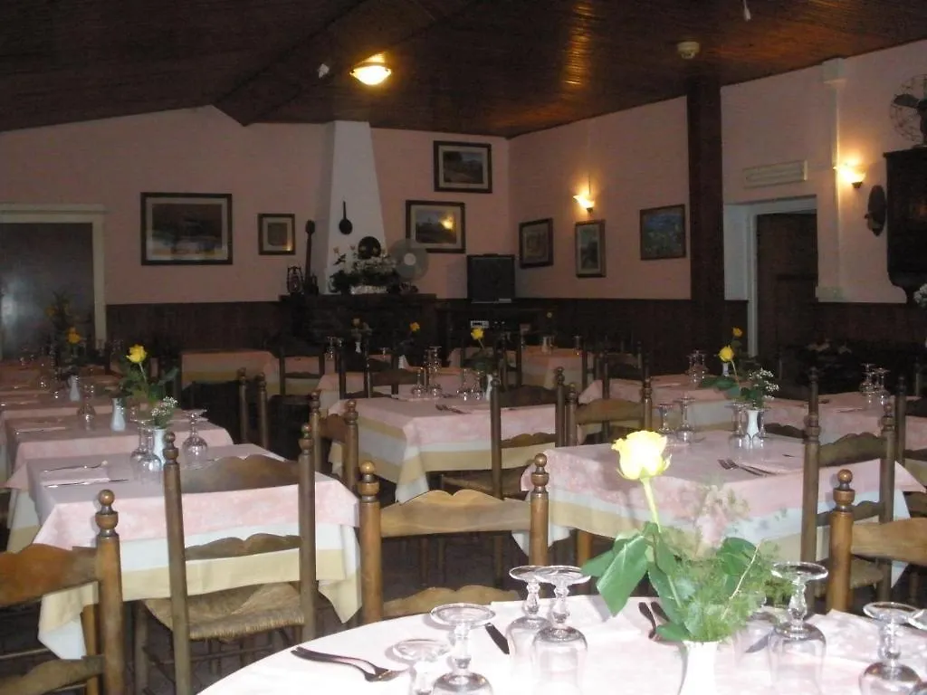 Hotel Delle Alpi Vagli di Sotto 3*,  Italy